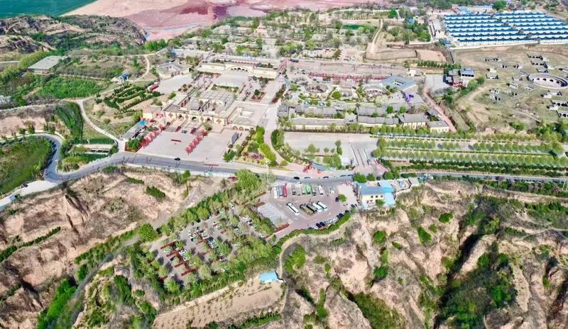 四月限定丨地平线下，邂逅春天的第一抹绿意